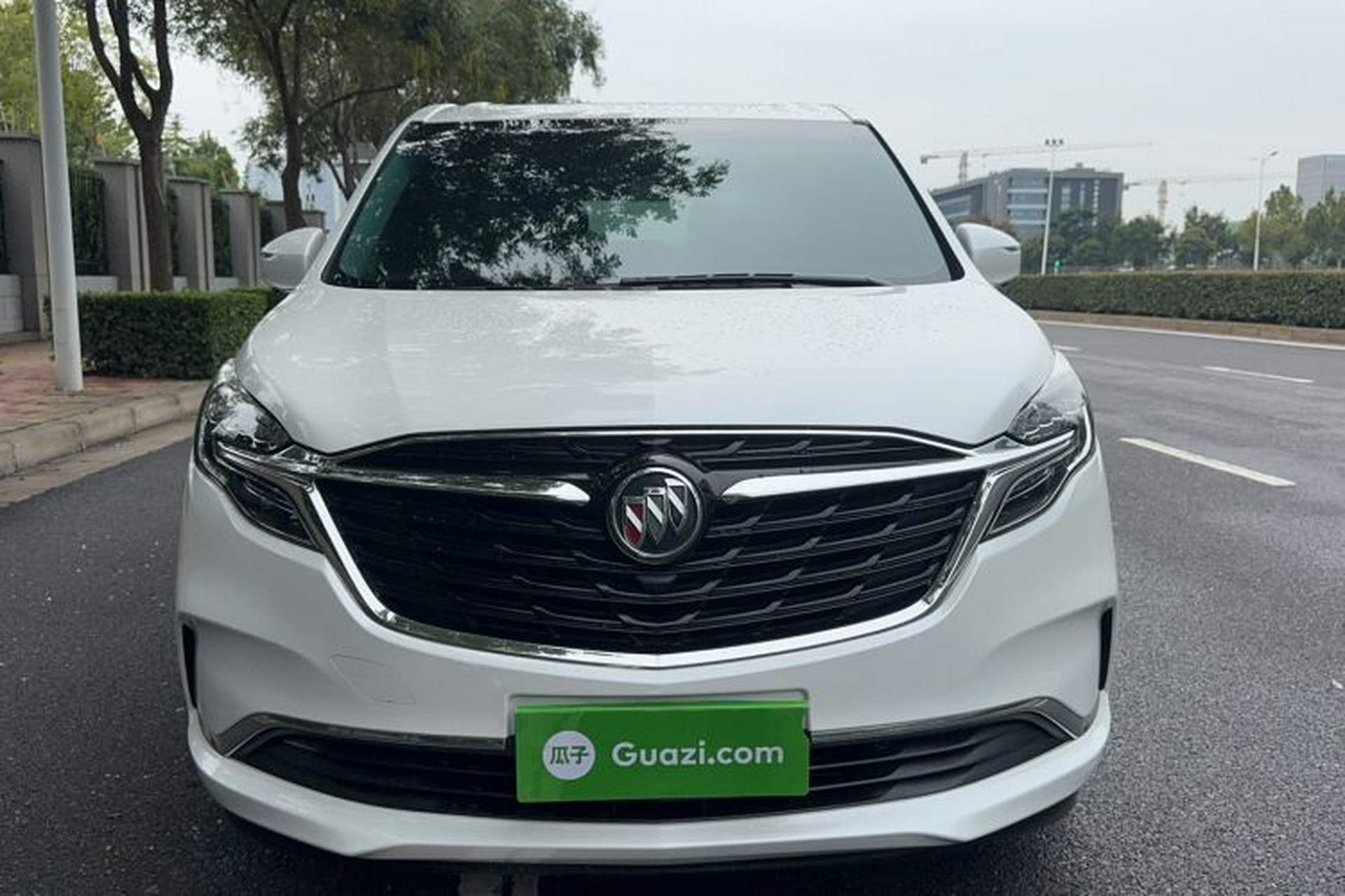 Used Buick GL8 2021 ES Landtrek 653T Comfort Edition Exterior 1