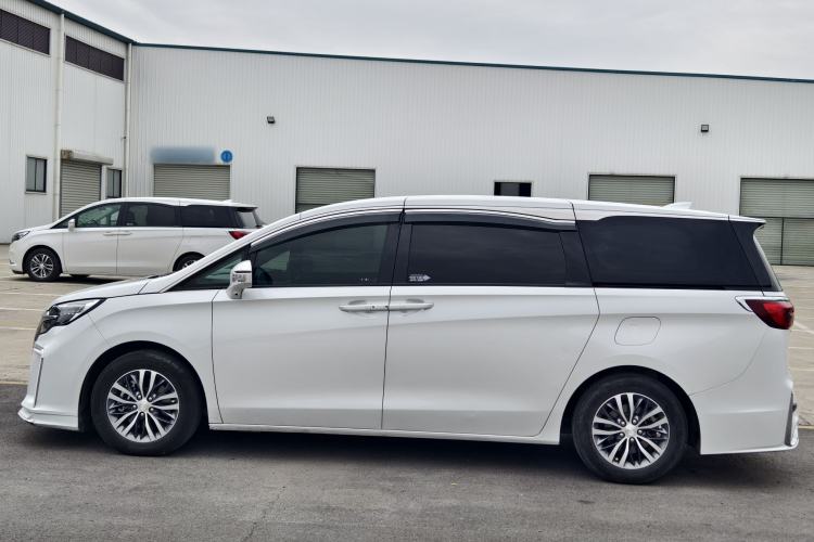 Used Buick GL8 2021 ES Landtrek 653T Comfort Edition Exterior 10