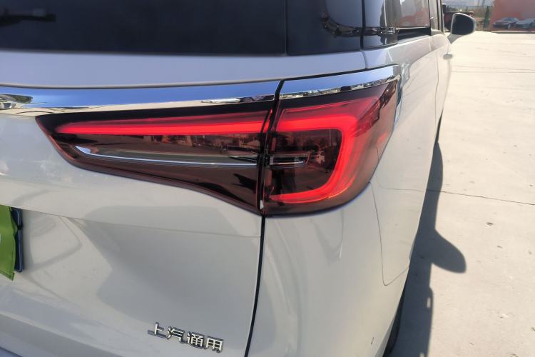 Used Buick GL8 2021 ES Land Cruiser 653T Luxury Edition Exterior 2