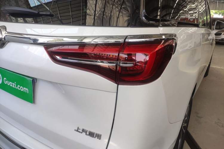 Used Buick GL8 2021 ES Landtrek 653T Comfort Edition Exterior 3