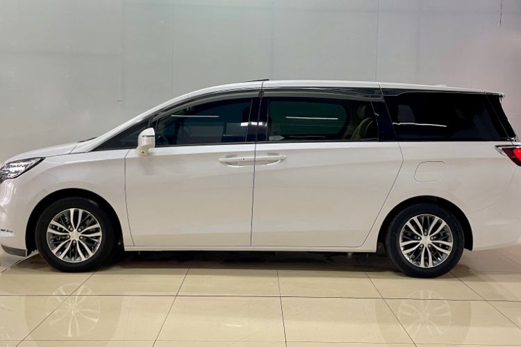 Used Buick GL8 2021 ES Land Cruiser 653T Luxury Edition Exterior 3