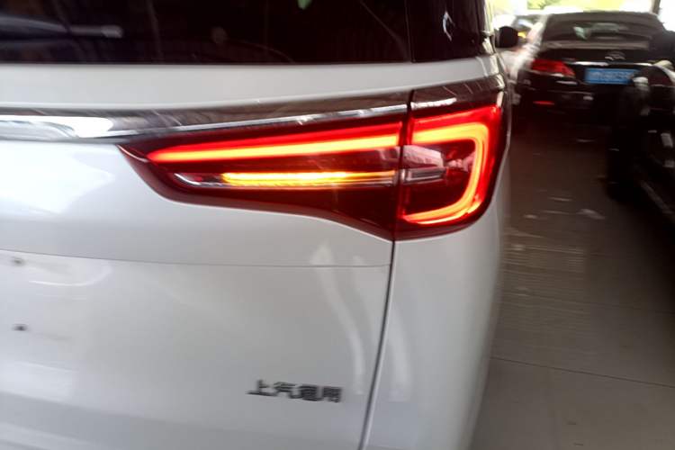 Used Buick GL8 2021 ES Land Cruiser 653T Luxury Edition Exterior 3