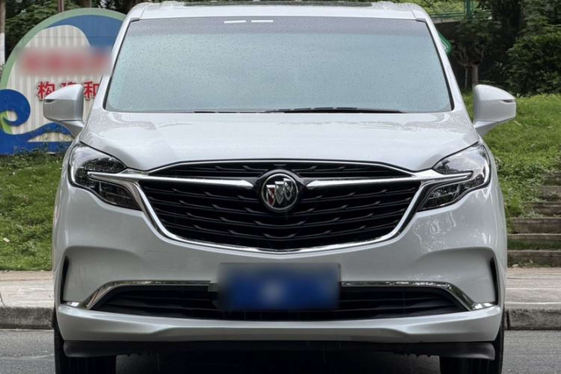Used Buick GL8 2021 ES Landtrek 653T Comfort Edition Exterior 4