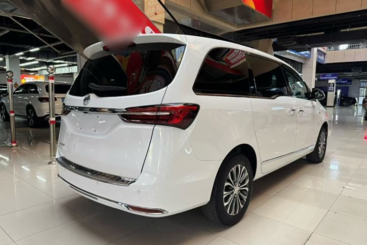 Used Buick GL8 2021 Land Cruiser Executive Class 652T Luxury Model Exterior 5