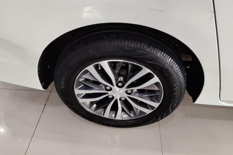 Used Buick GL8 2021 ES Landtrek 653T Comfort Edition Exterior 5