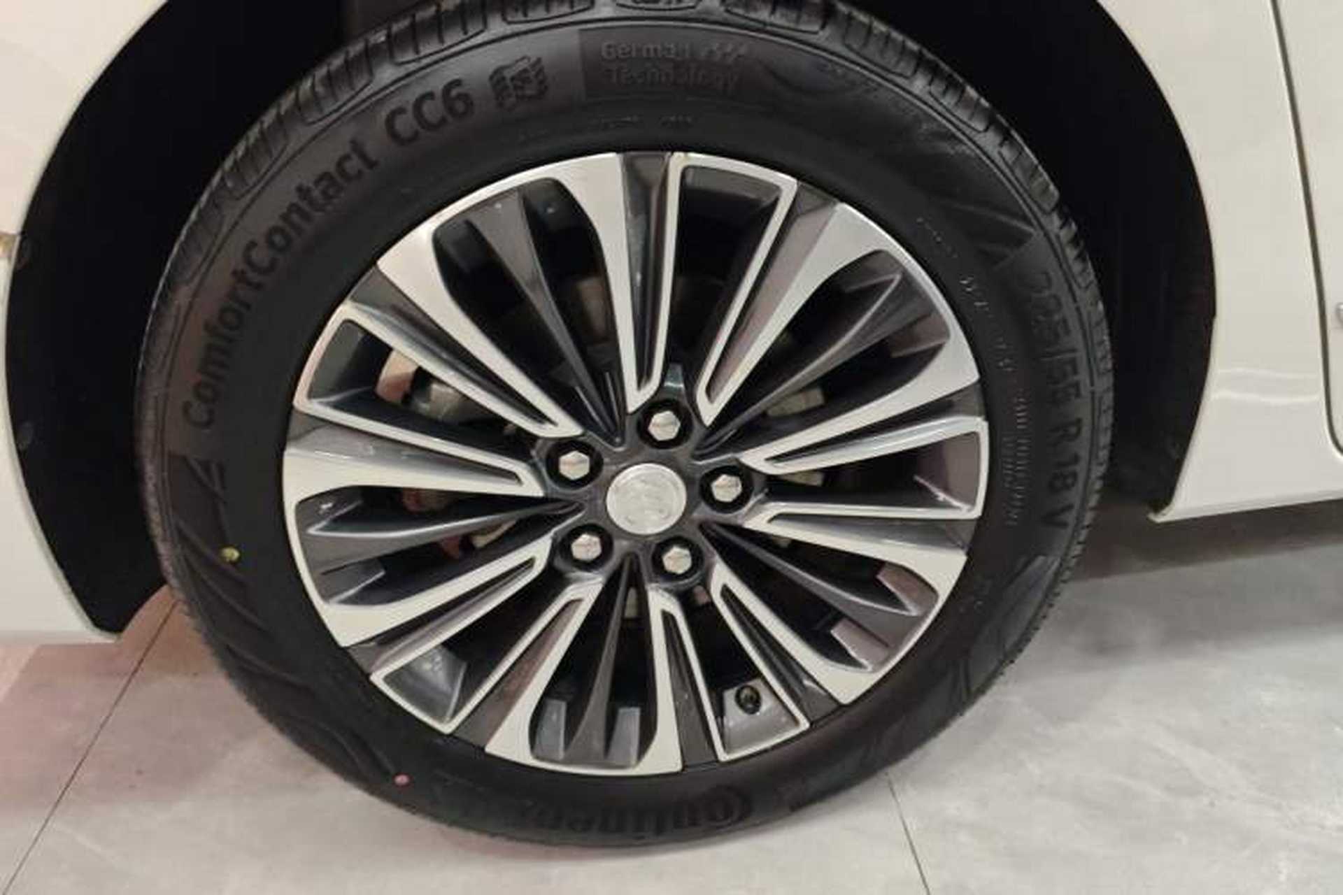 Used Buick GL8 2021 ES Land Cruiser 653T Flagship Model Exterior 5