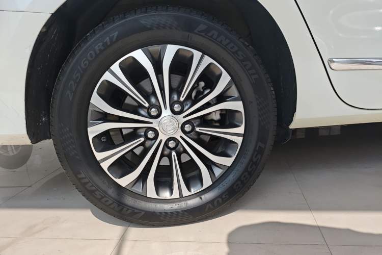 Used Buick GL8 2021 Land Cruiser Executive 652T Premium Model Exterior 5