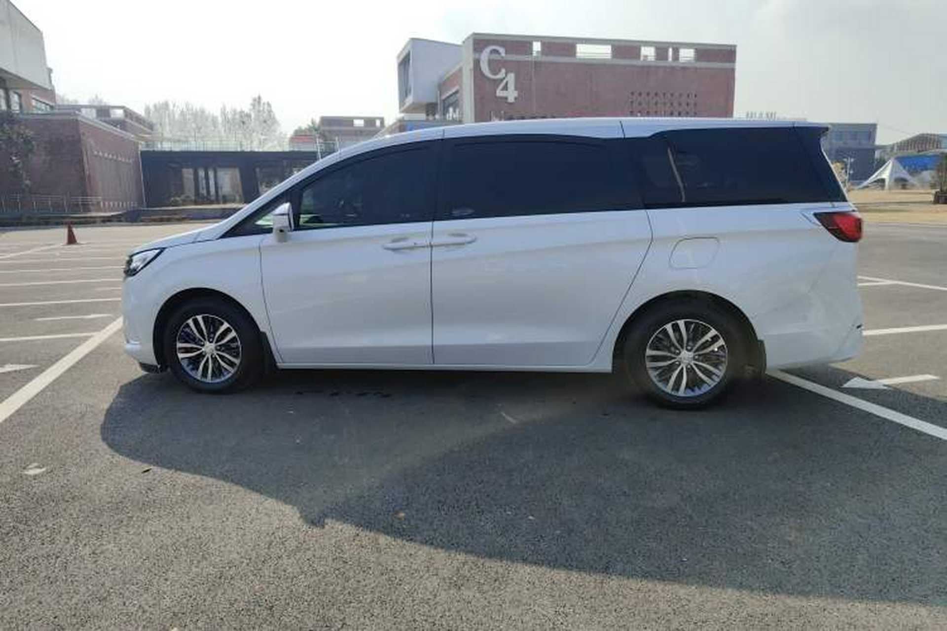 Used Buick GL8 2021 ES Land Cruiser 653T Luxury Edition Exterior 7