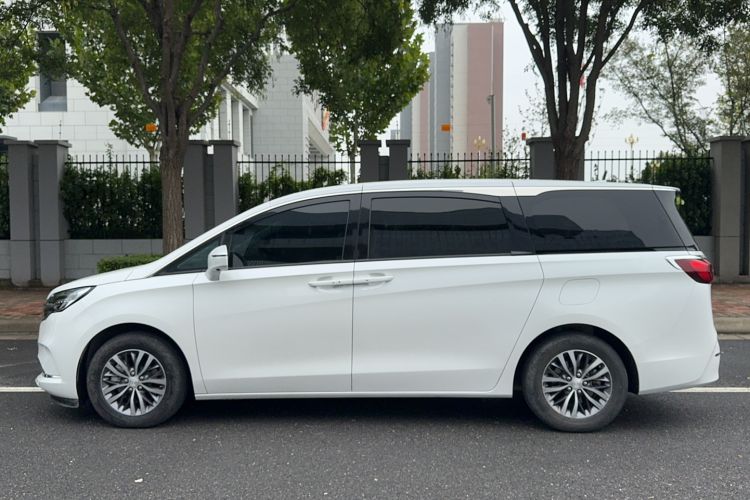Used Buick GL8 2021 ES Landtrek 653T Comfort Edition Exterior 7