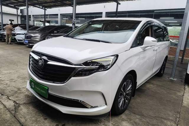 Buick GL8 2021 ES Landtrek 653T Luxury Model مستعملة