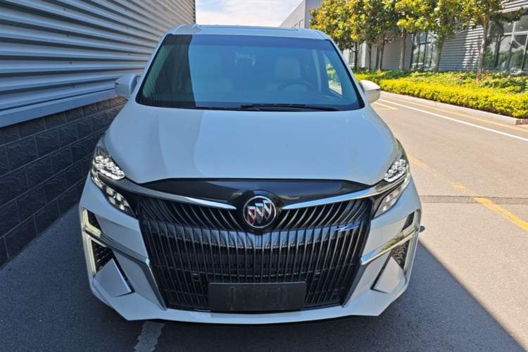 Used Buick GL8 2021 ES Landtrek 653T Comfort Edition Front