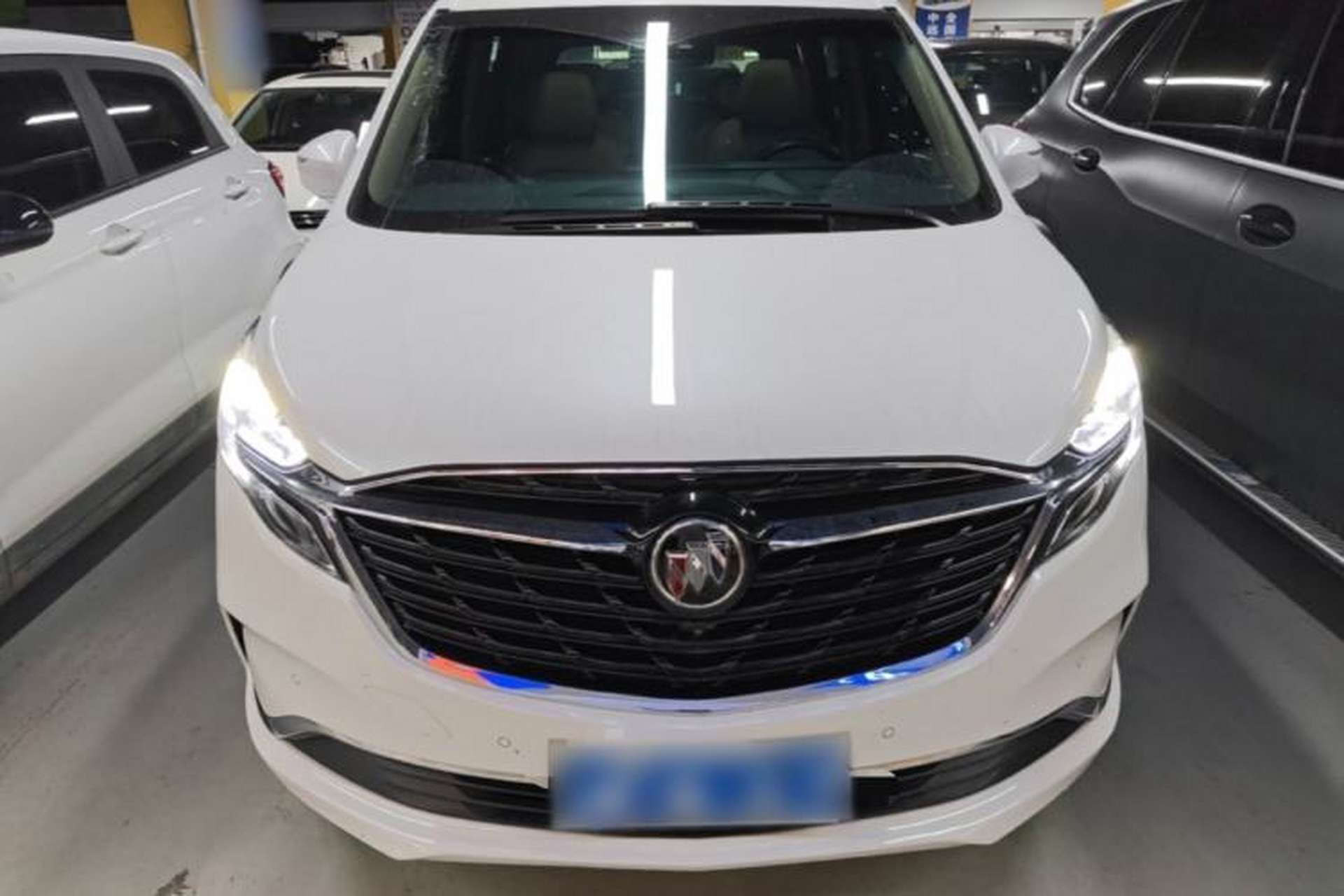 Used Buick GL8 2021 ES Landtrek 653T Luxury Model Front