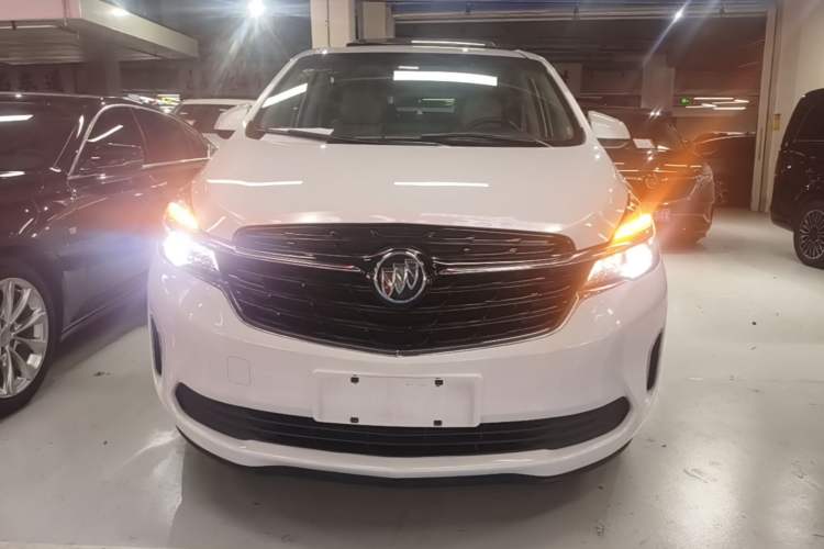 Used Buick GL8 2021 Land Cruiser Executive Class 652T Luxury Model Front