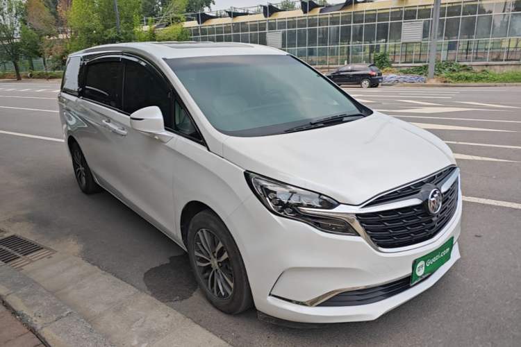 Used Buick GL8 2021 ES Landtrek 653T Comfort Edition Front Right 45 Deg