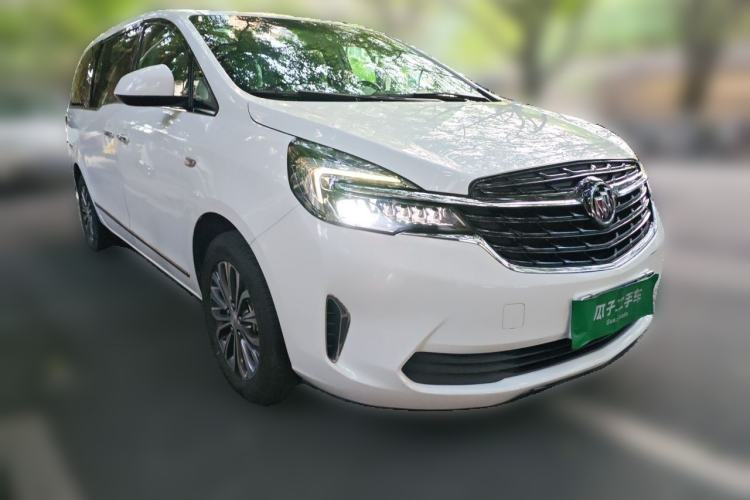 Used Buick GL8 2021 Land Cruiser Executive Class 652T Luxury Model Front Right 45 Deg