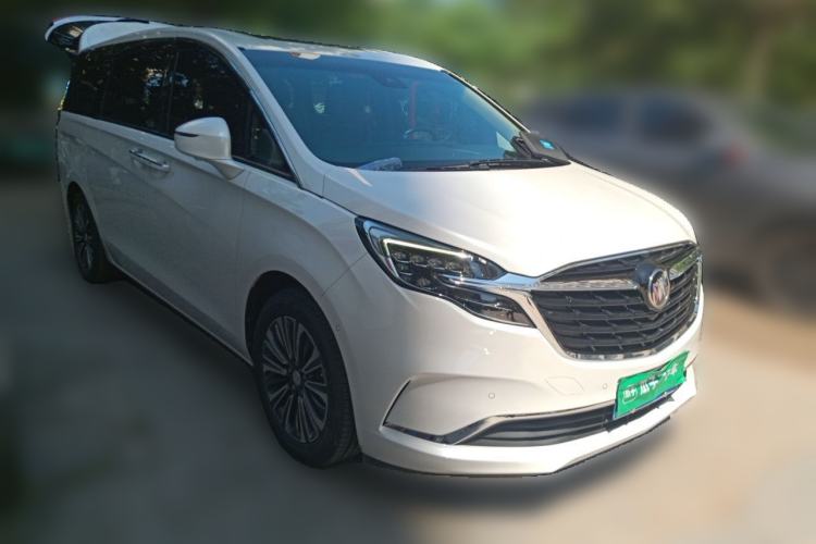 Used Buick GL8 2021 ES Landtrek 653T Luxury Model Front Right 45 Deg