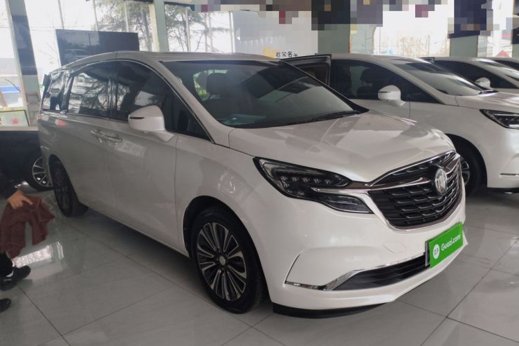 Used Buick GL8 2021 ES Landtrek 653T Luxury Model Front Right 45 Deg
