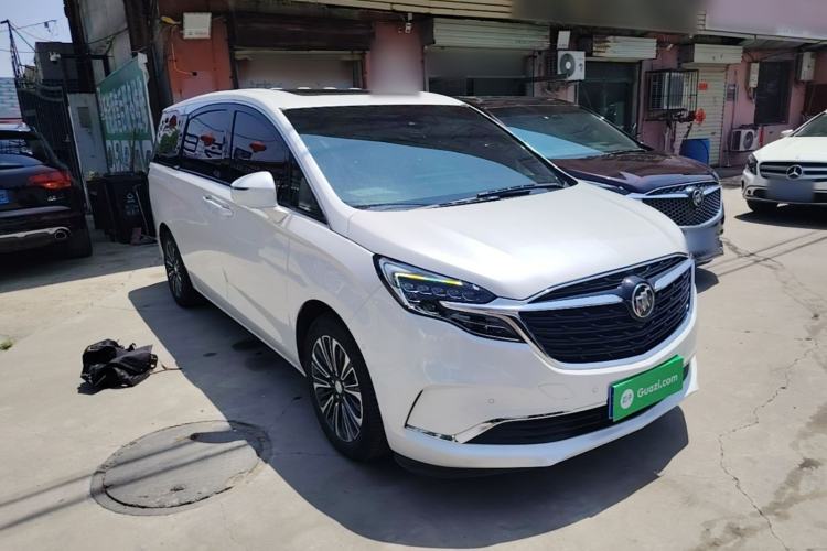 Used Buick GL8 2021 ES Landtrek 653T Smart Luxury Model Front Right 45 Deg