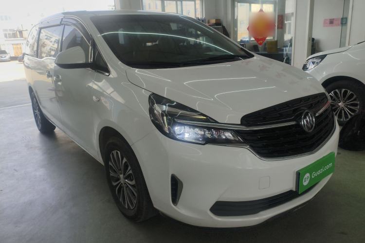 Used Buick GL8 2021 Land Cruiser Executive Class 652T Comfort Model Front Right 45 Deg