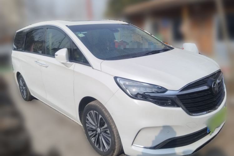 Used Buick GL8 2021 ES Landtrek 653T Luxury Model Front Right 45 Deg