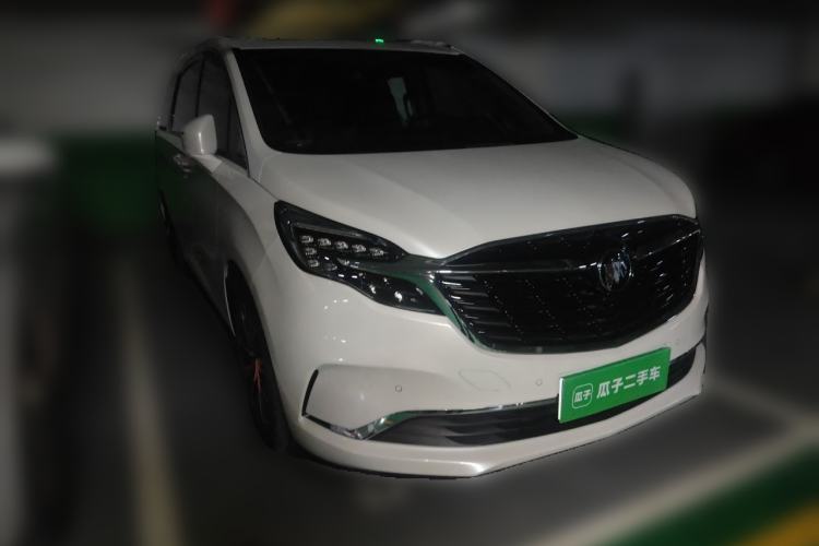 Used Buick GL8 2021 ES Landtrek 653T Luxury Model Front Right 45 Deg