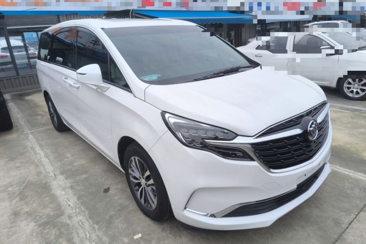 Used Buick GL8 2021 ES Landtrek 653T Comfort Edition Front Right 45 Deg