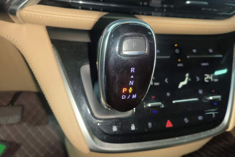 Used Buick GL8 2021 ES Landtrek 653T Luxury Model Gear Lever