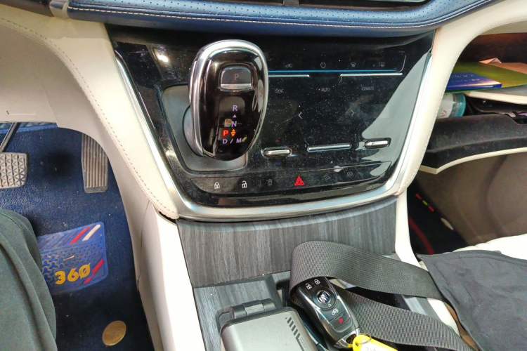 Used Buick GL8 2021 ES Landtrek 653T Comfort Edition Gear Lever