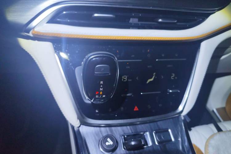 Used Buick GL8 2021 ES Landtrek 653T Comfort Edition Gear Lever