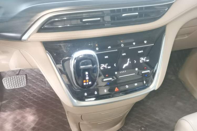 Used Buick GL8 2021 ES Landtrek 653T Luxury Model Gear Lever