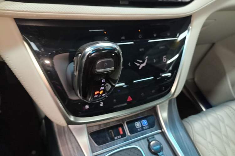 Used Buick GL8 2021 ES Landtrek 653T Comfort Edition Gear Lever