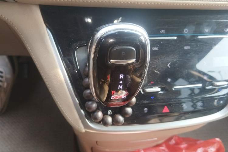 Used Buick GL8 2021 ES Landtrek 653T Luxury Model Gear Lever