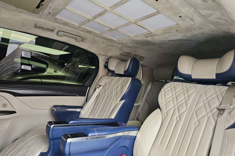 Used Buick GL8 2021 ES Landtrek 653T Comfort Edition Headliner