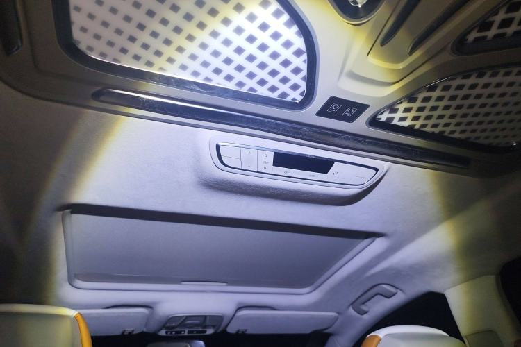 Used Buick GL8 2021 ES Landtrek 653T Comfort Edition Headliner