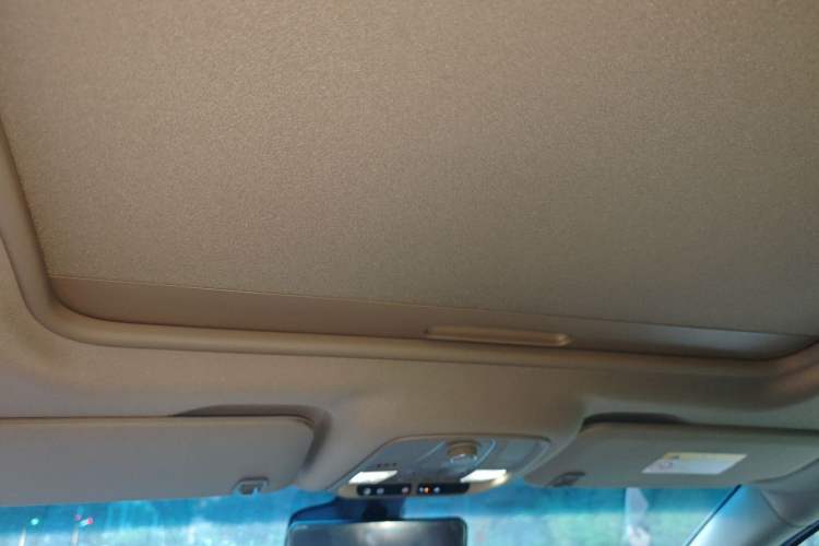 Used Buick GL8 2021 ES Land Cruiser 653T Flagship Model Headliner