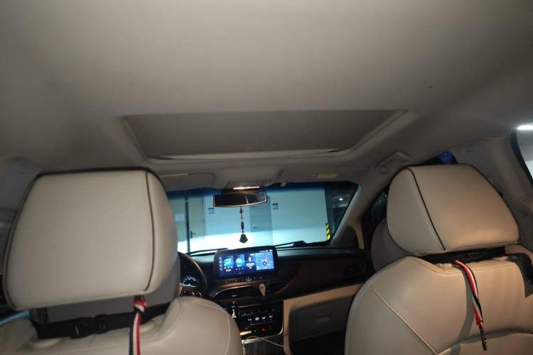 Used Buick GL8 2021 Land Cruiser Executive Class 652T Luxury Model Headliner