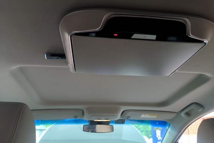 Used Buick GL8 2021 Land Cruiser Executive Class 652T Comfort Model Headliner