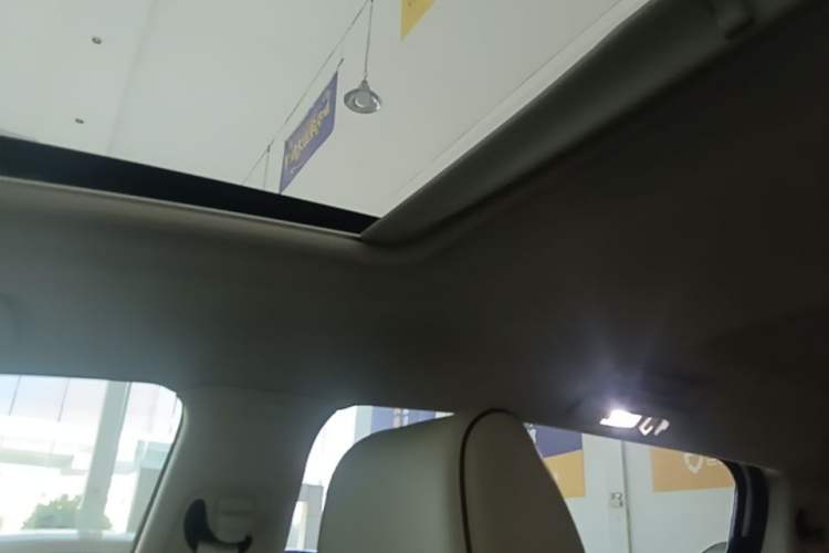 Used Buick GL8 2021 Land Cruiser Executive Class 652T Smart Luxury Model Headliner