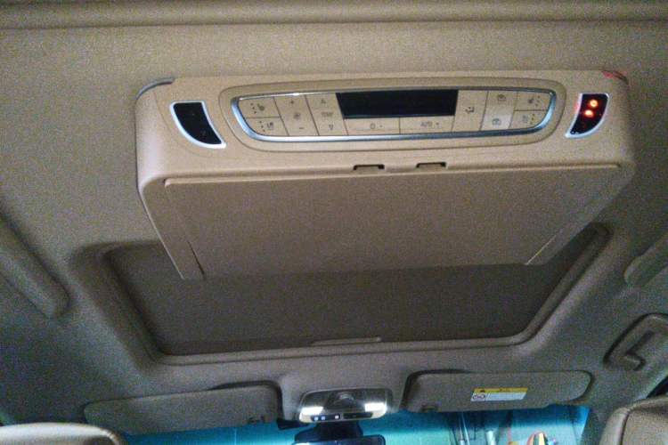 Used Buick GL8 2021 ES Land Cruiser 653T Smart Flagship Model Headliner