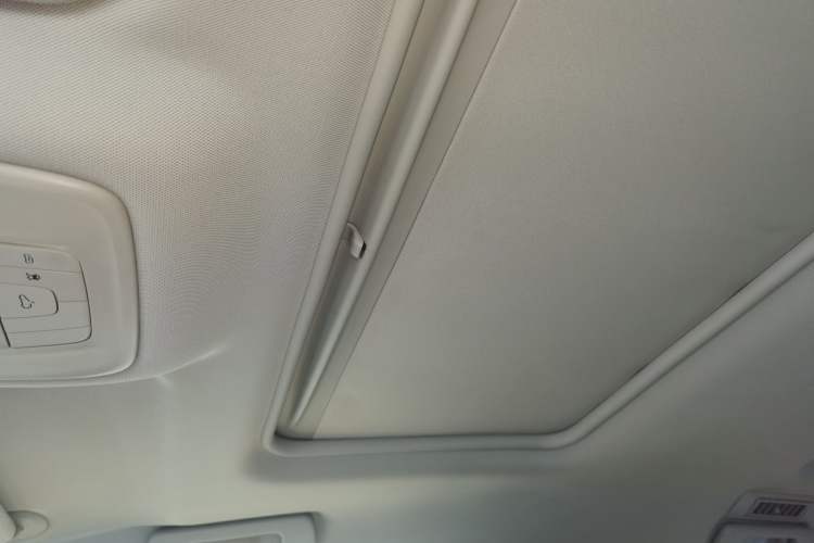 Used Buick GL8 2021 Land Cruiser Executive Class 652T Luxury Model Headliner