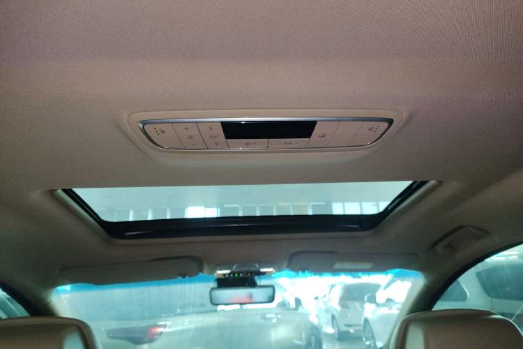 Used Buick GL8 2021 ES Land Cruiser 653T Luxury Edition Headliner