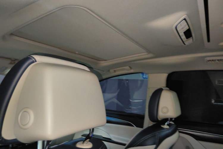 Used Buick GL8 2021 ES Landtrek 653T Comfort Edition Headliner
