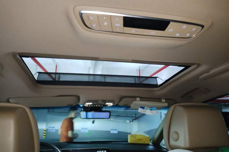Used Buick GL8 2021 ES Land Cruiser 653T Smart Flagship Model Headliner