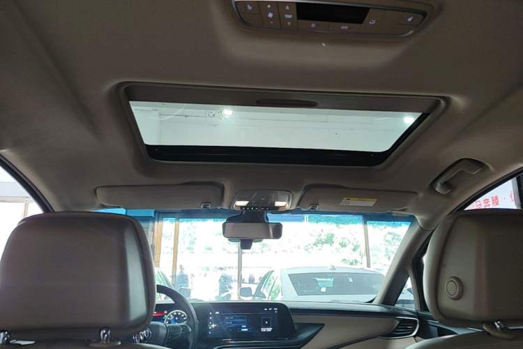 Used Buick GL8 2021 ES Land Cruiser 653T Luxury Edition Headliner