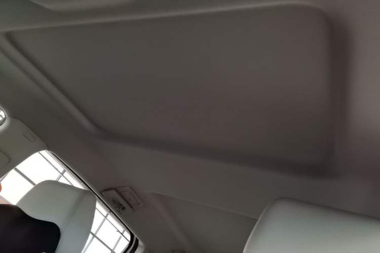 Used Buick GL8 2021 Land Cruiser Executive Class 652T Comfort Model Headliner