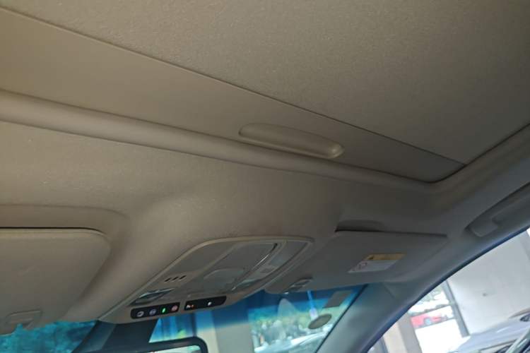 Used Buick GL8 2021 ES Landtrek 653T Comfort Edition Headliner