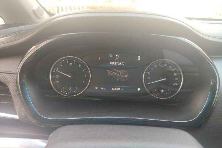 Used Buick GL8 2021 Land Cruiser Executive Class 652T Luxury Model Instrument Cluster