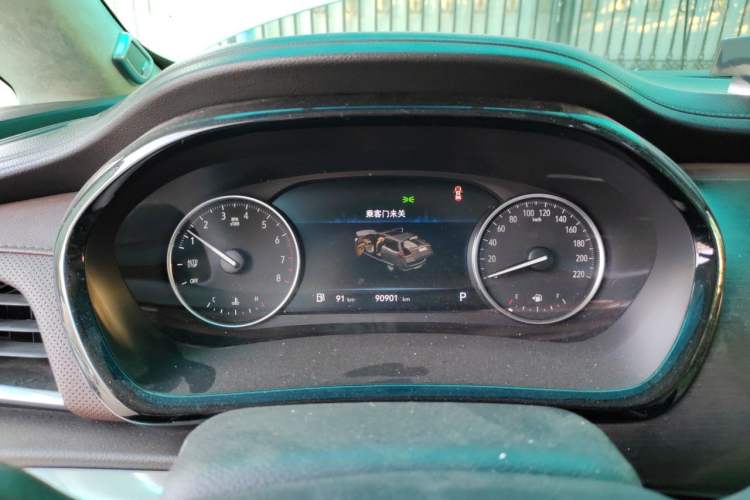 Used Buick GL8 2021 Land Cruiser Executive Class 652T Comfort Model Instrument Cluster