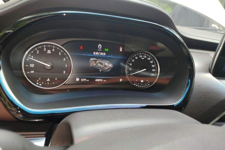 Used Buick GL8 2021 Land Cruiser Executive Class 652T Luxury Model Instrument Cluster
