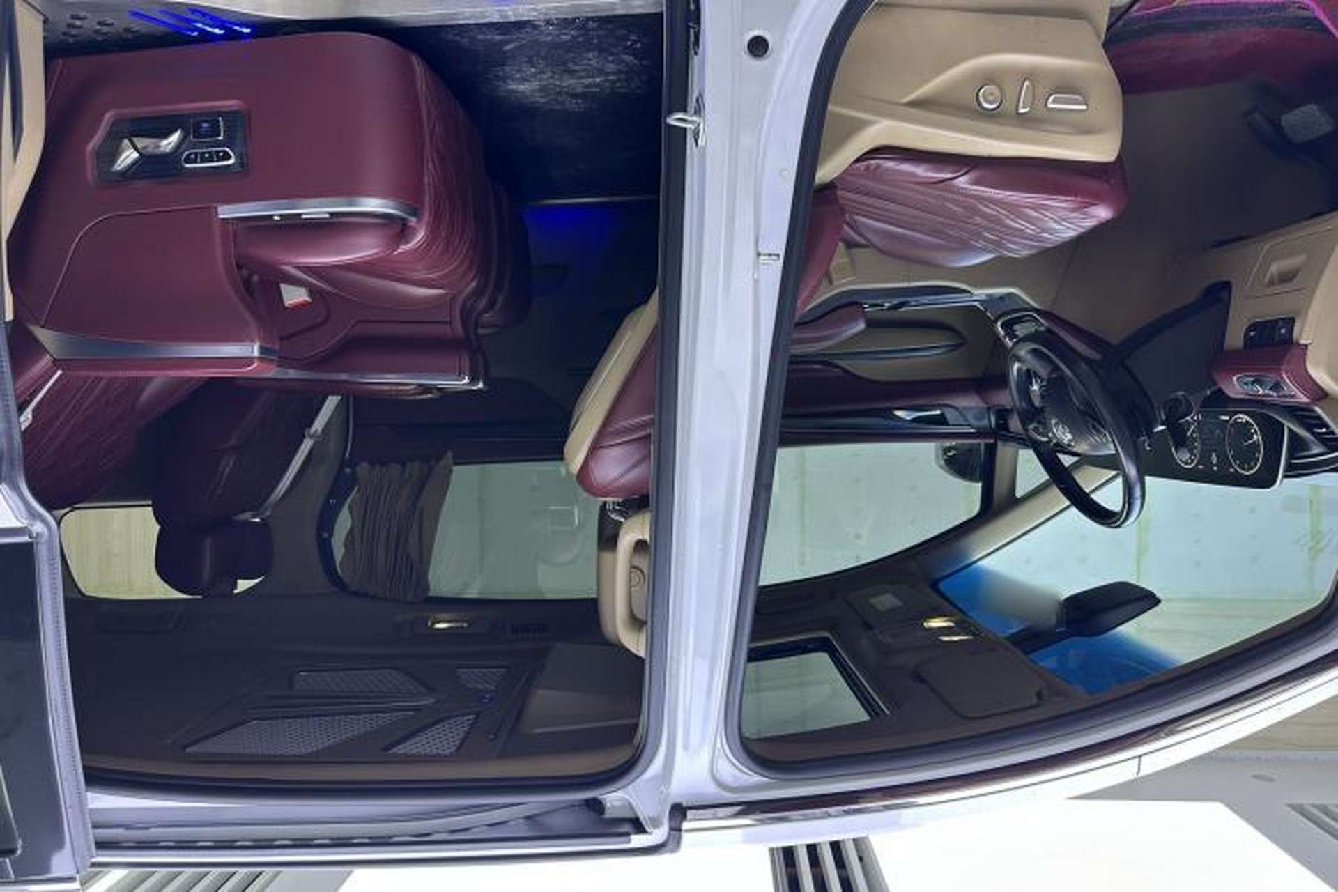 Used Buick GL8 2021 ES Land Cruiser 653T Luxury Edition Interior 1